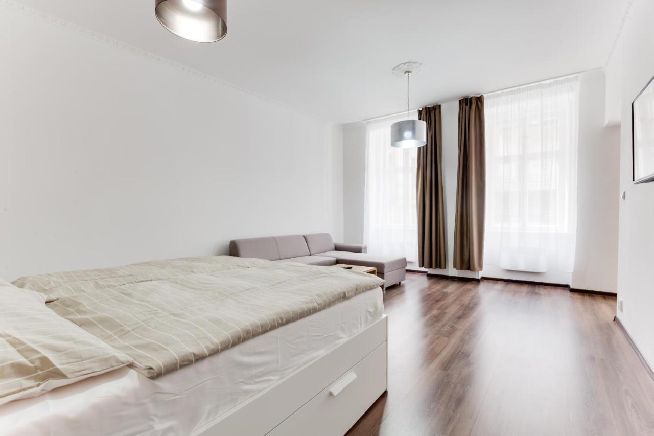 Free Days Luxury Apartment 布拉格 外观 照片